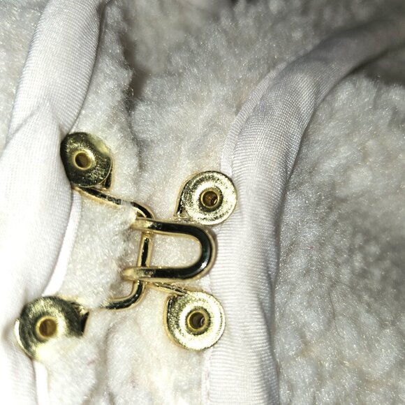 WHBM ECRU/CREAM FAUX SHEARLING STYLE ASYMMWTRICAL HIP LENGTH JACKET SIZE XSP - Picture 13 of 16